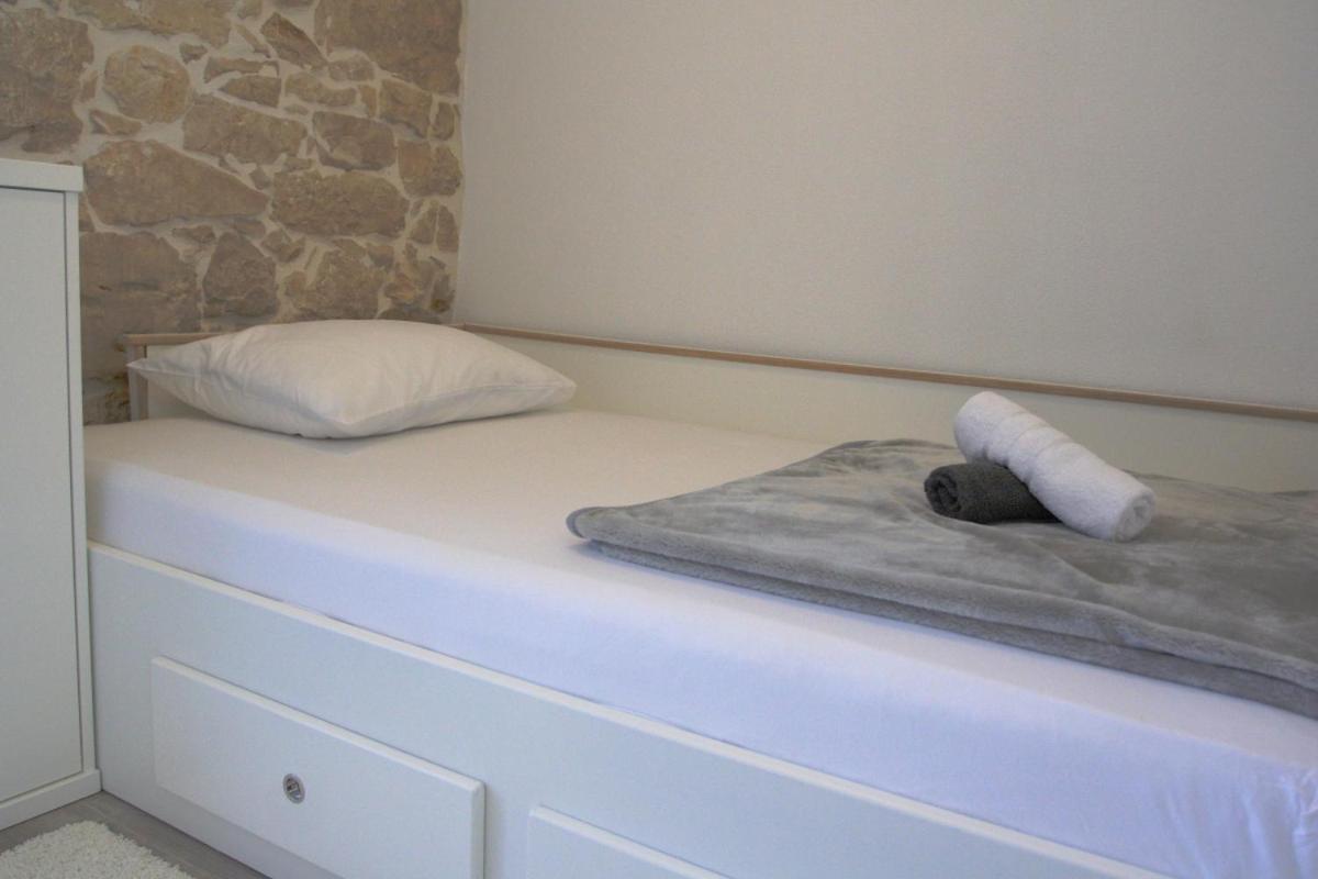 Apartmani Mustaca Dvori Privlaka  Eksteriør bilde