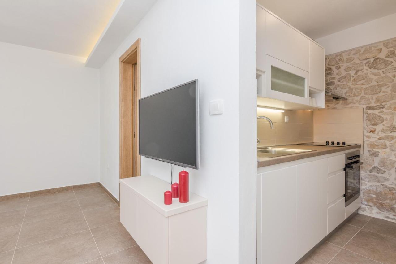 Apartmani Mustaca Dvori Privlaka  Eksteriør bilde